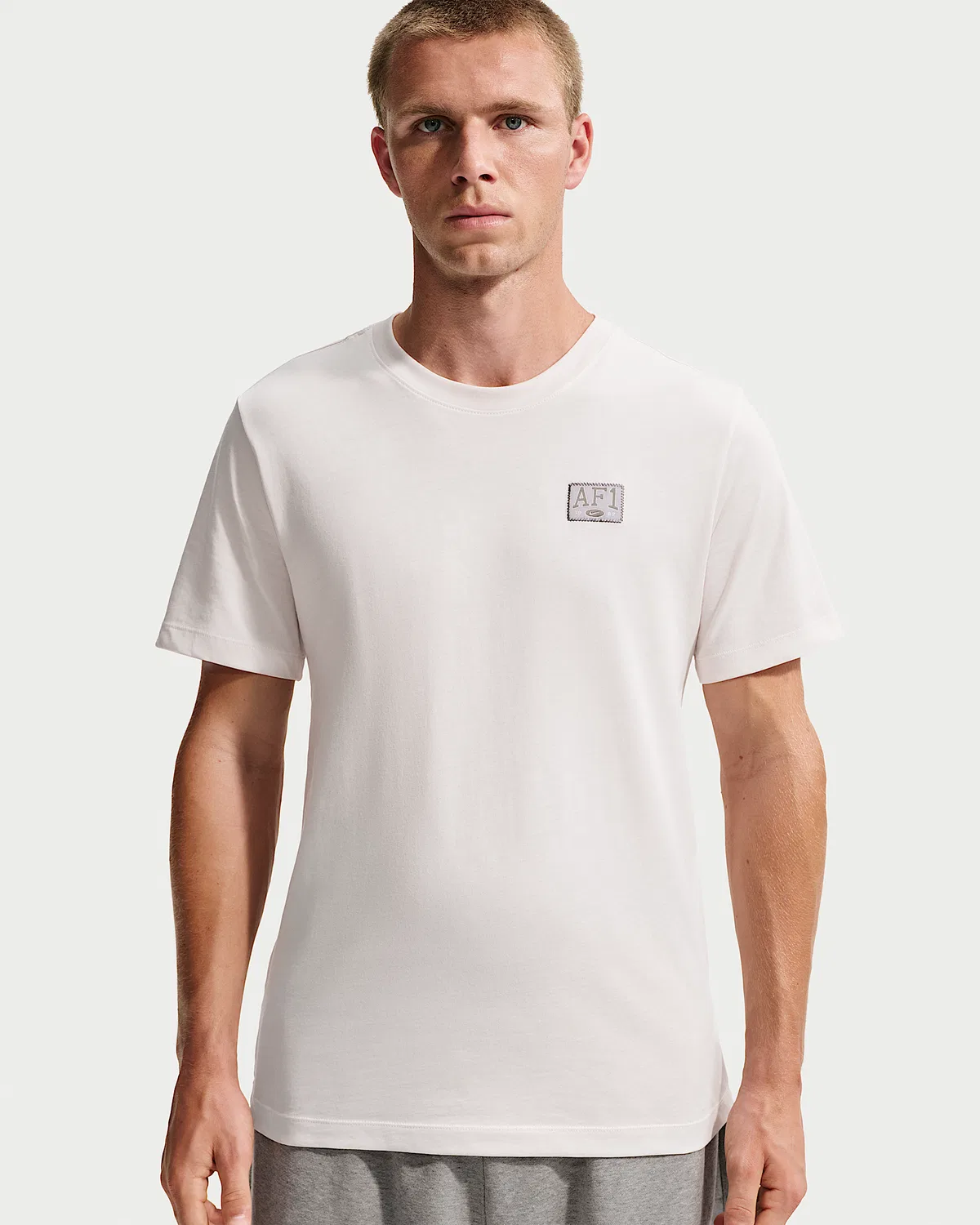 Футболка Nike Sportswear, Phantom