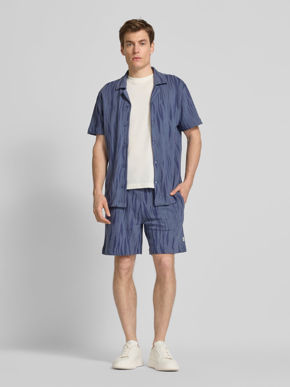 

Свободные шорты с эластичным поясом Knowledge Cotton Apparel