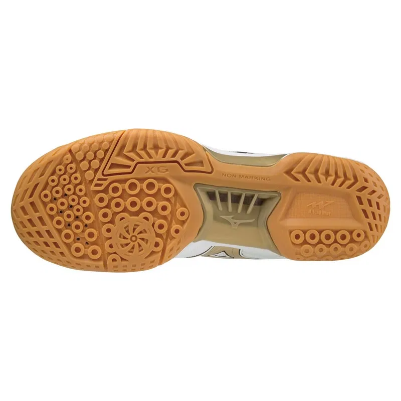 Унисекс кроссовки для бадминтона «Wave Fang Pro» от Mizuno, 50/White X Gold — фото 3