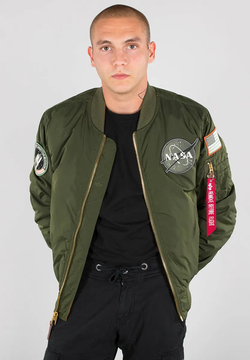 

Куртка-бомбер Alpha Industries " Alpha Industries Мужчины - Куртки-бомберы MA-1 VF NASA RP", зеленый