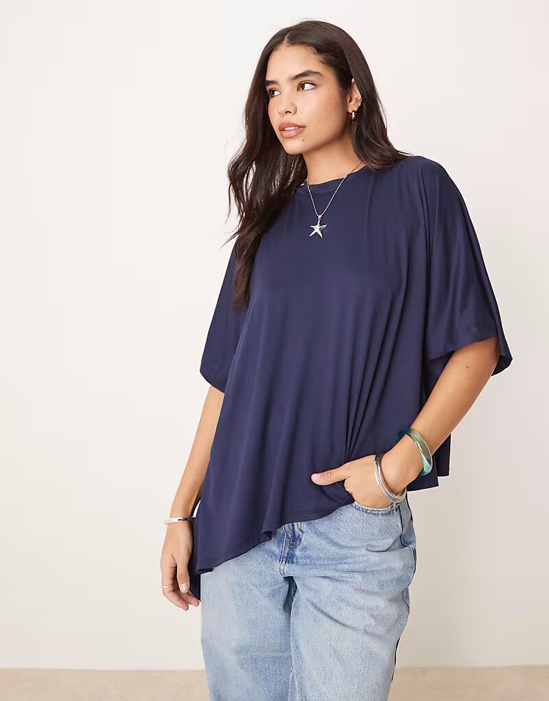 

Футболка свободного кроя с драпировкой по низу от ASOS DESIGN темно-синего цвета