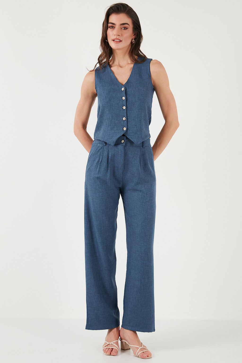 

Жилет REGULAR FIT SET - Trousers LELA, светло-голубой
