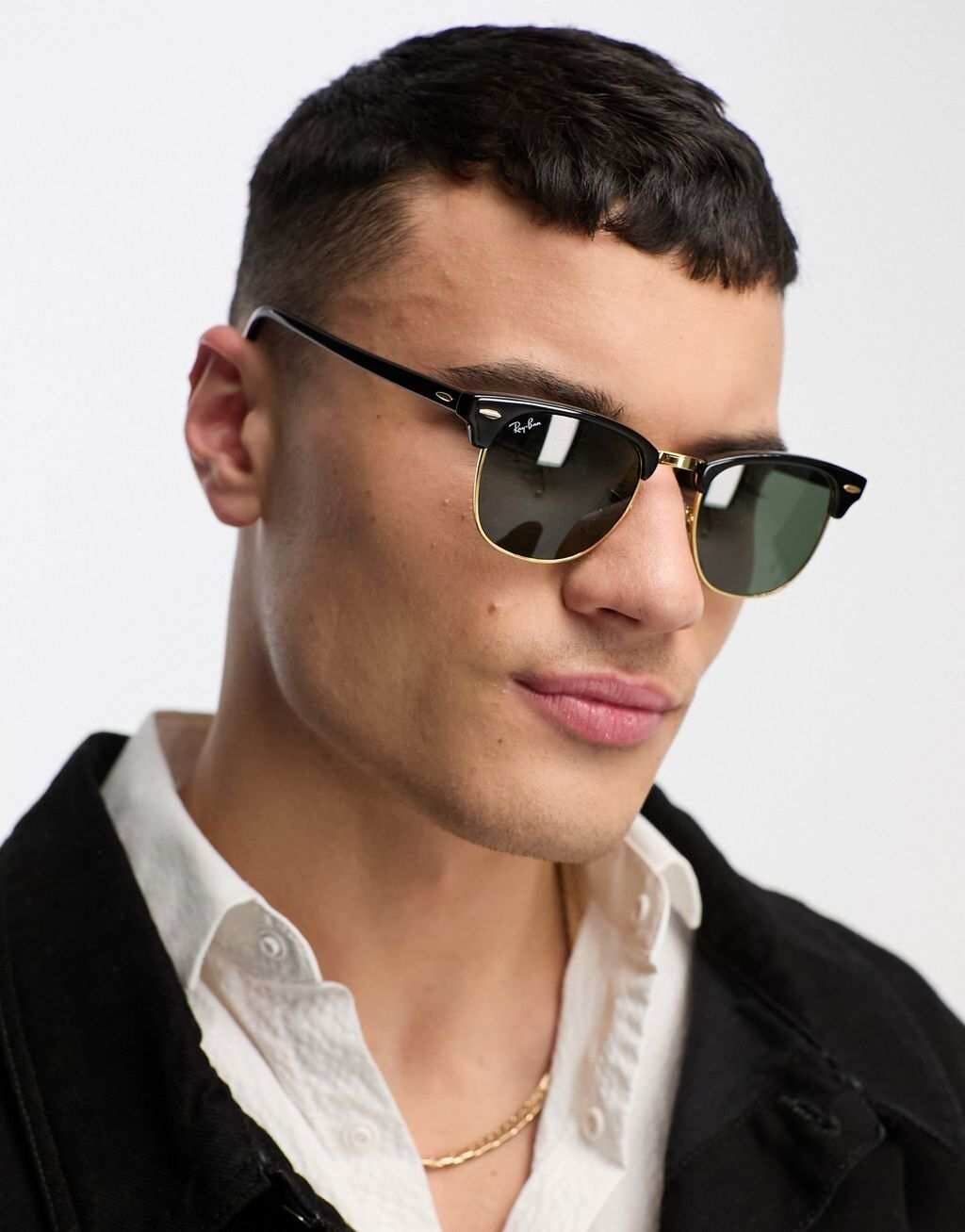 

Черные солнцезащитные очки Ray-Ban Clubmaster 0RB3016