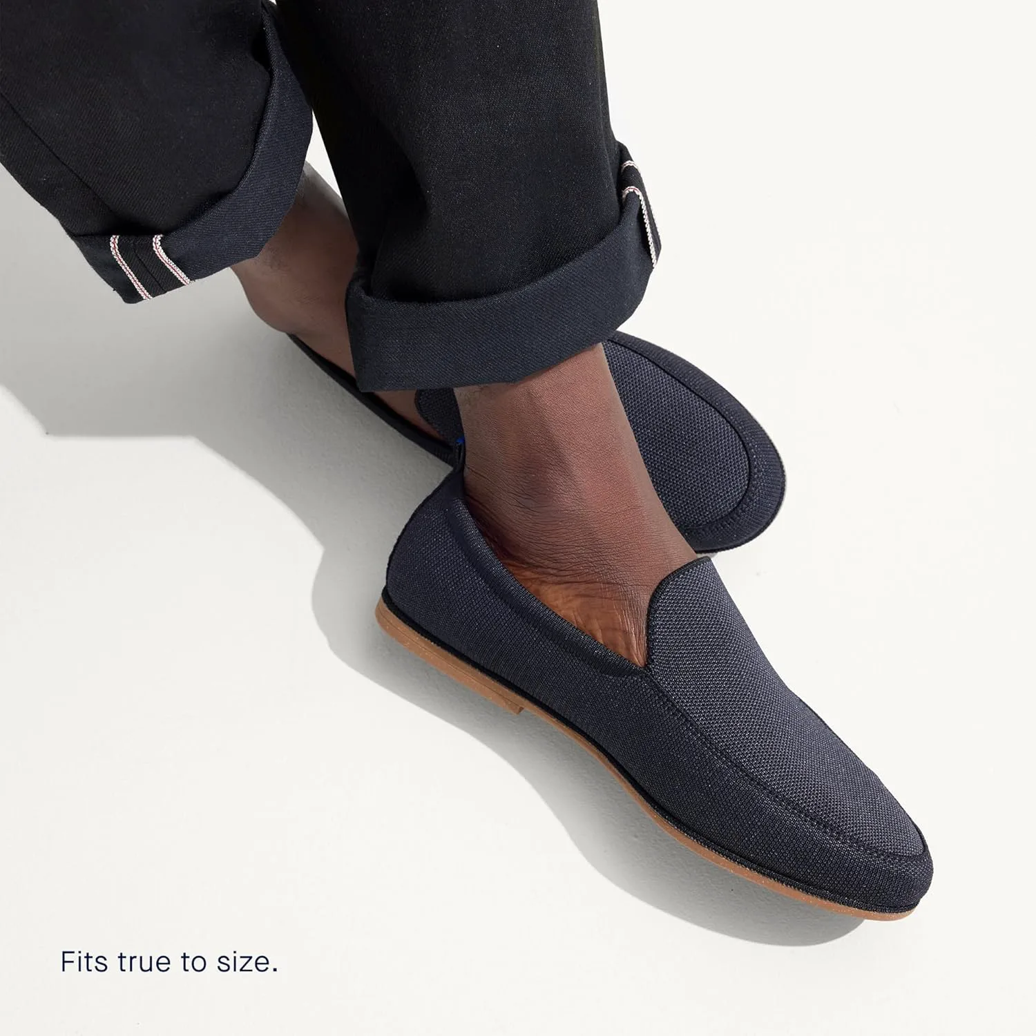 Мужские слипоны Rothy's The Ravello Loafer, повседневные лоферы, изготовленные из переработанных пластиковых бутылок, можно стирать в машине, темно-синий — фото 2