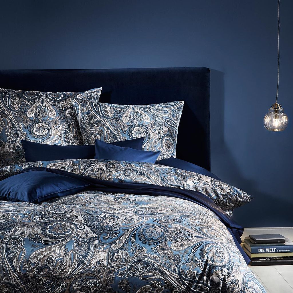 

Сатиновое постельное белье Dream Sleep Mako Modern Classic Heerlen indigo 200x220 см + 2x 80x80 см Traumschlaf