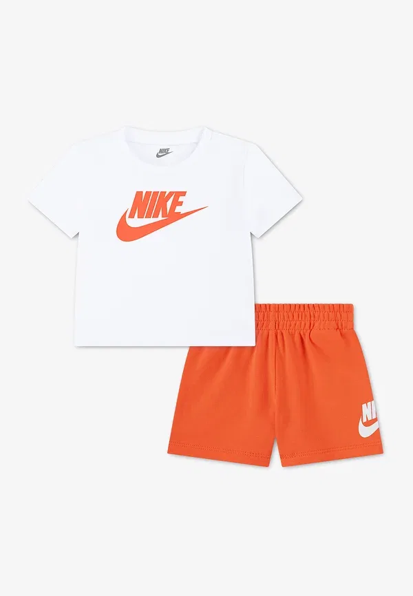 Футболка с принтом Club set Nike Sportswear, оранжевый
