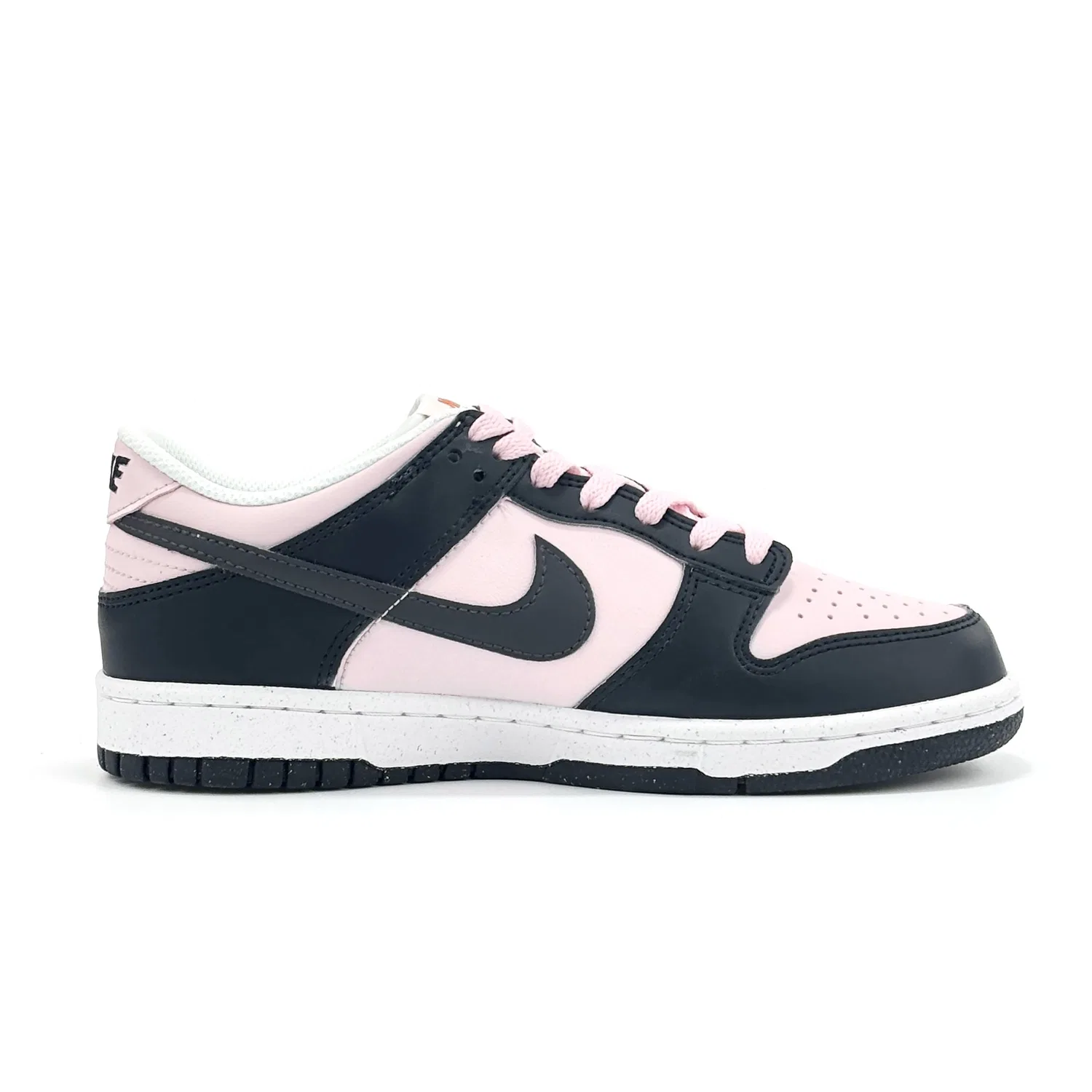Детские кроссовки для скейтбординга Nike Dunk Low Spade Pink — фото 3