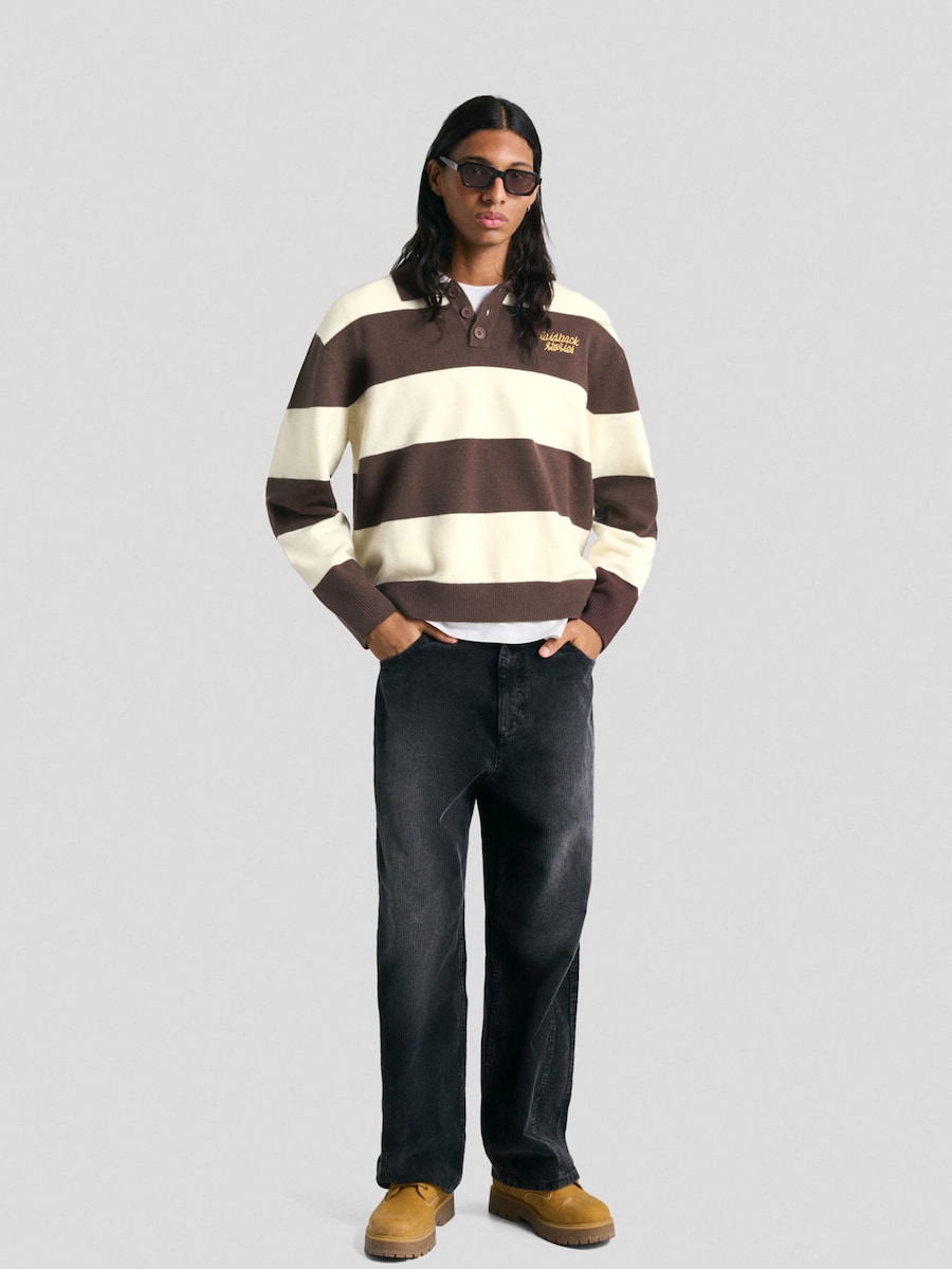 

Свитер Bershka, шоколадный