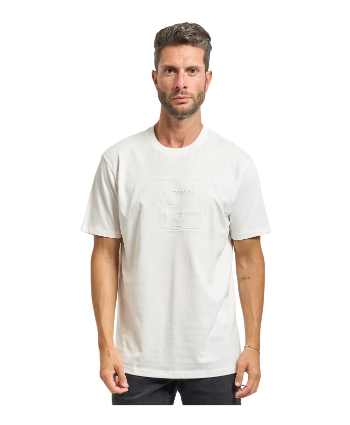 

Белая футболка с логотипом спереди. Armani Exchange, белый