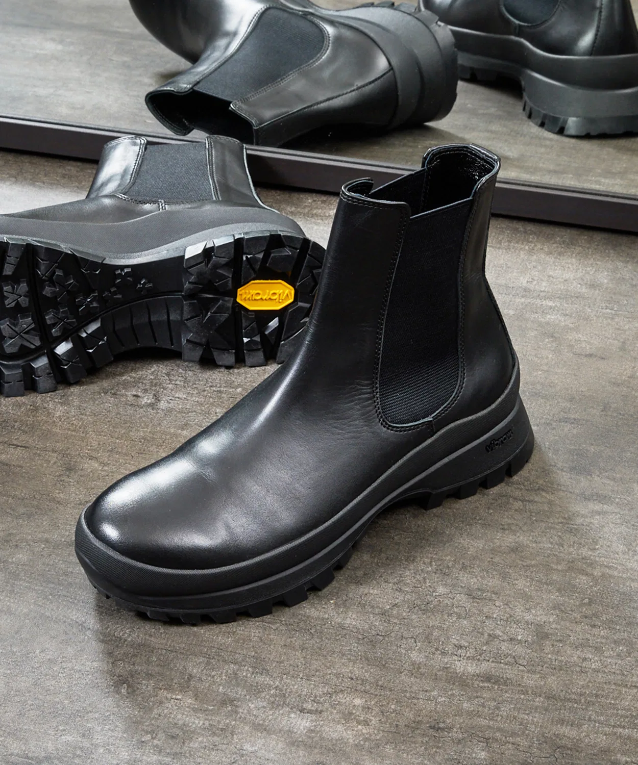 Ботинки кожаные PADRONE SIDE GORE BOOTS с Vibram подошвой, черные