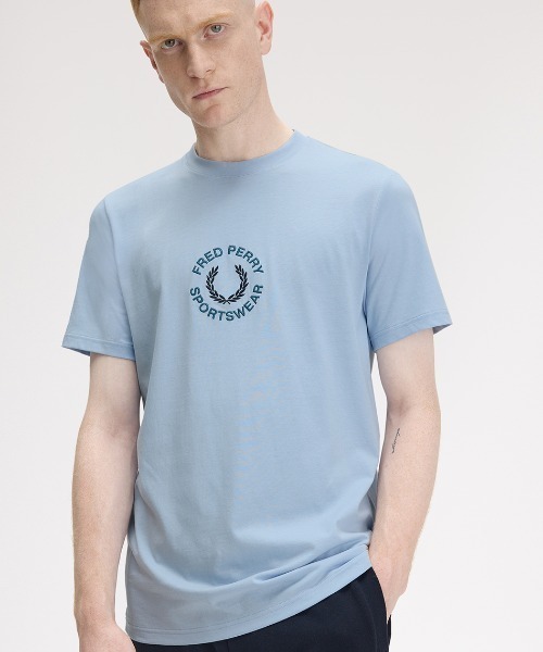 

Футболка с графическим принтом, спортивный стиль FRED PERRY