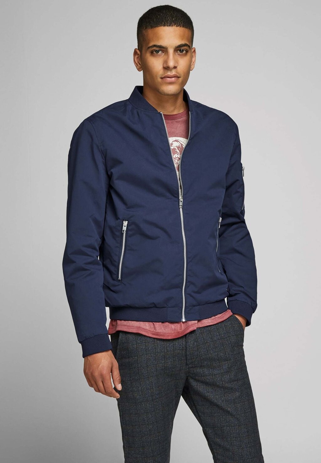 

Бомбер Chaquetas Jack & Jones JJERUSH, цвет navy blazer