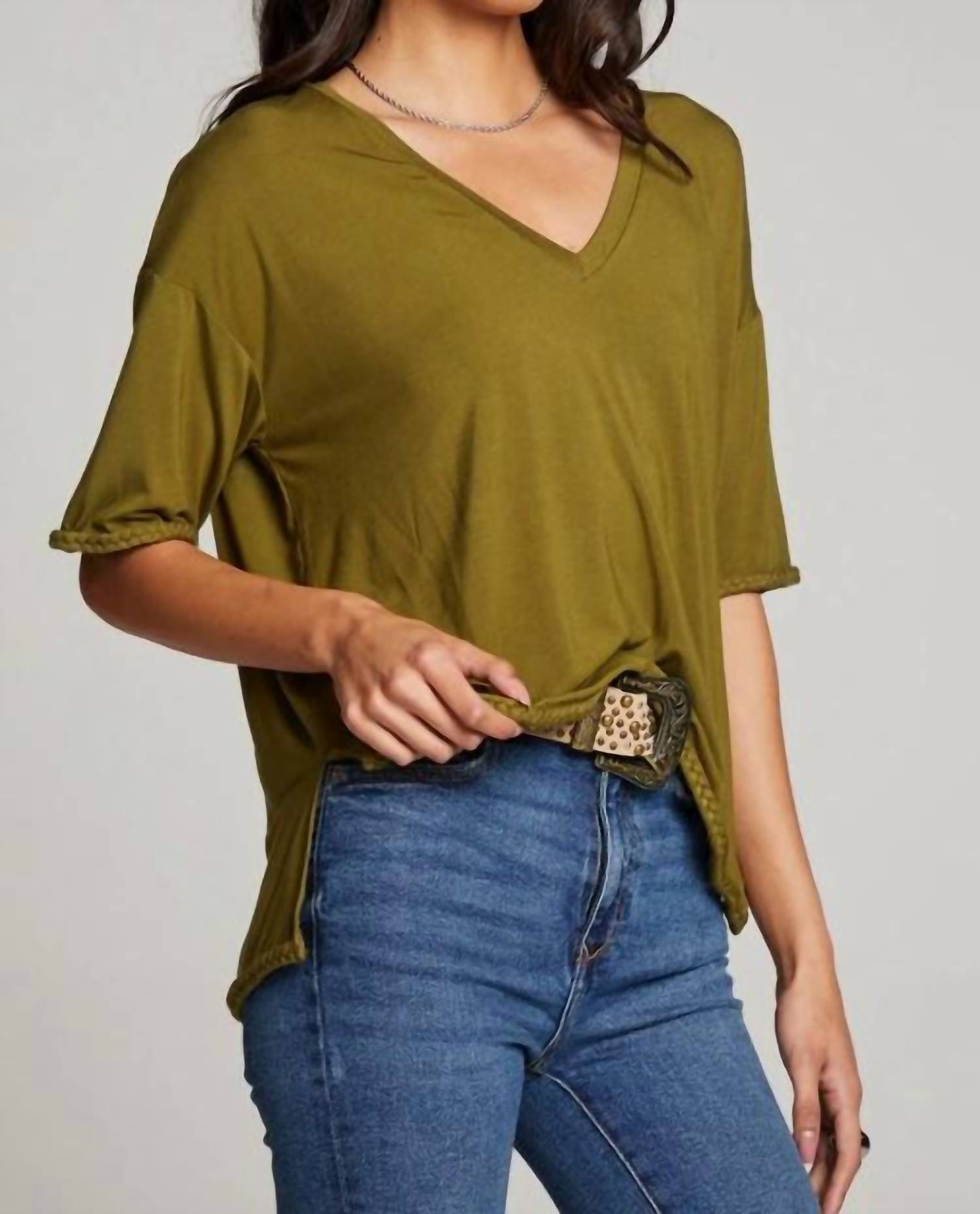 

Футболка с косичкой и трикотажной отделкой в цвете мох Chaser, Moss