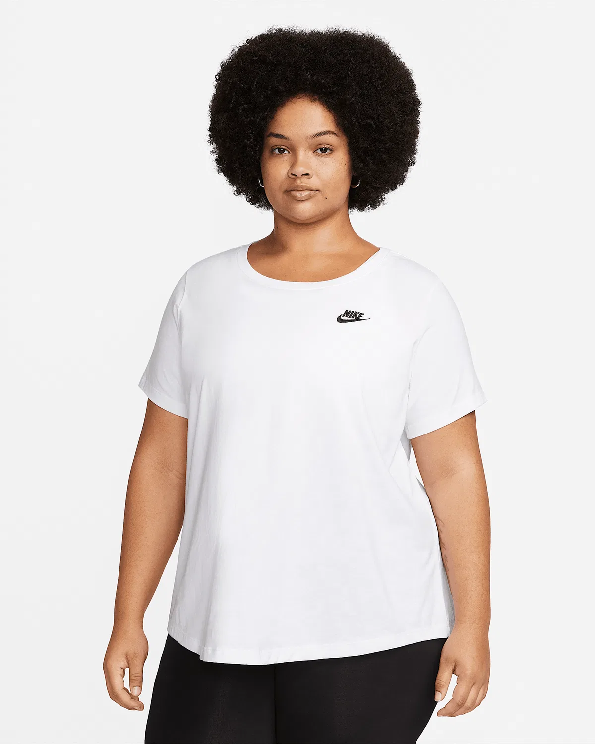 Женская футболка (большие размеры) Nike Sportswear Club Essentials, White/Black
