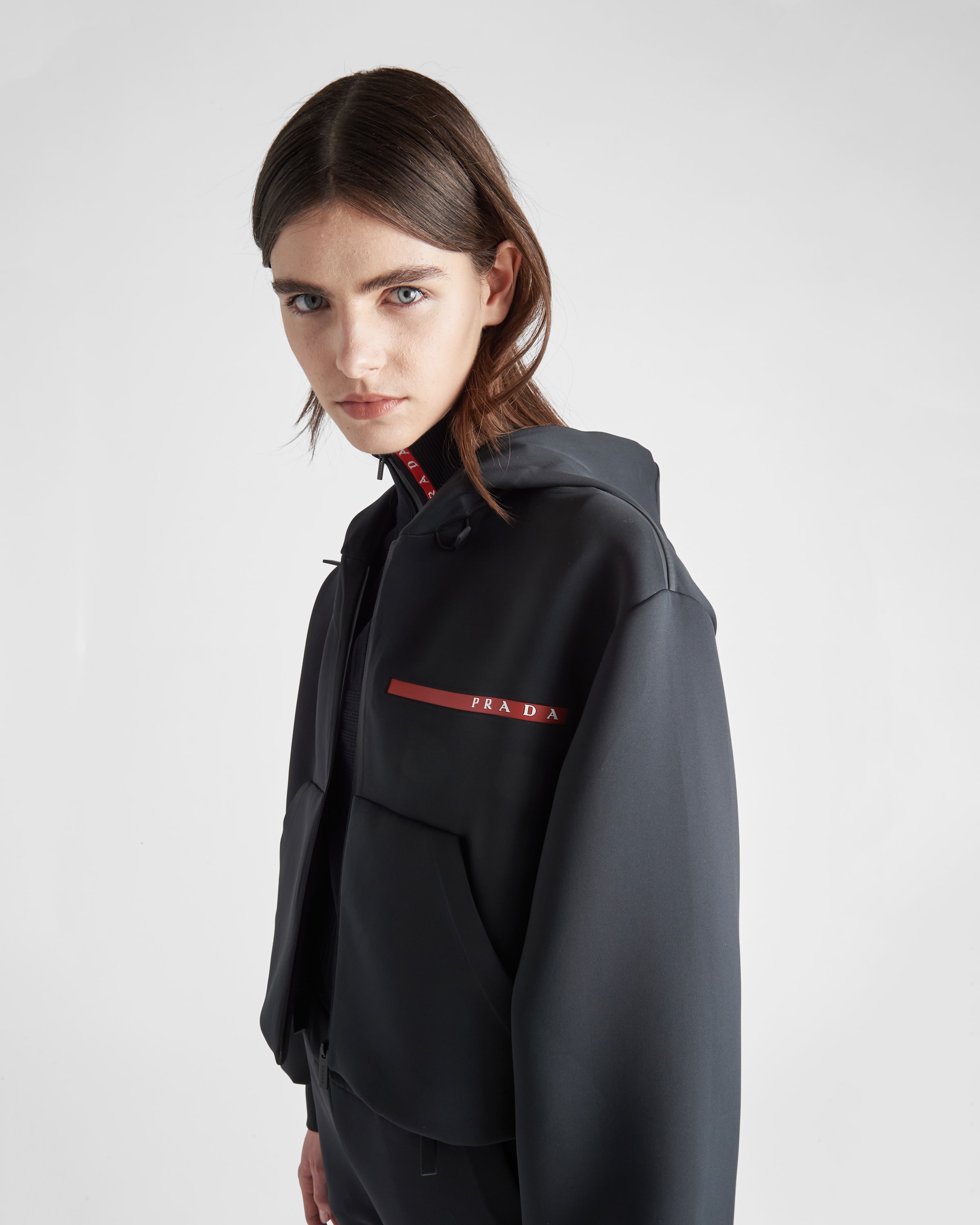 Свитшот из переработанного двойного джерси Prada, черный — фото 3