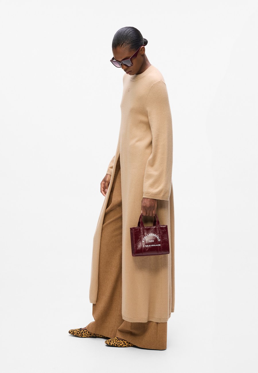 

Сумка KARL LAGERFELD MINI SQUARE TOTE, Windsor Burgundy/Bordeaux