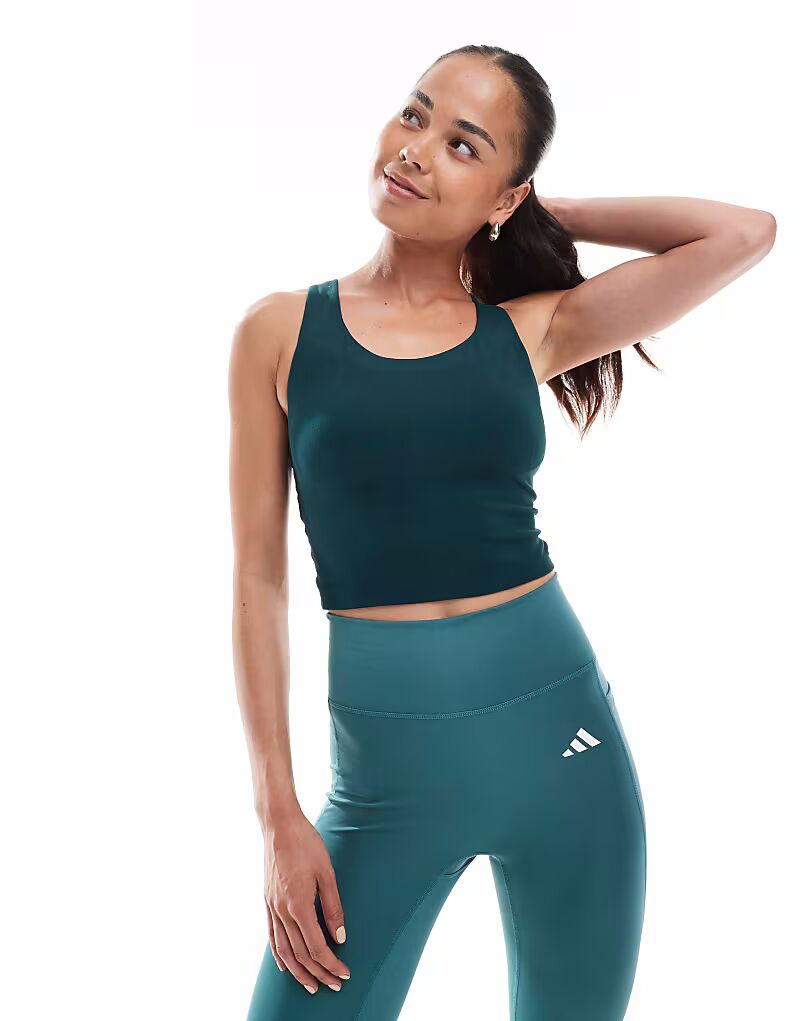 

Adidas performance Adidas all me средний бюстгальтер с поддержкой майка в цвете aurora ivy