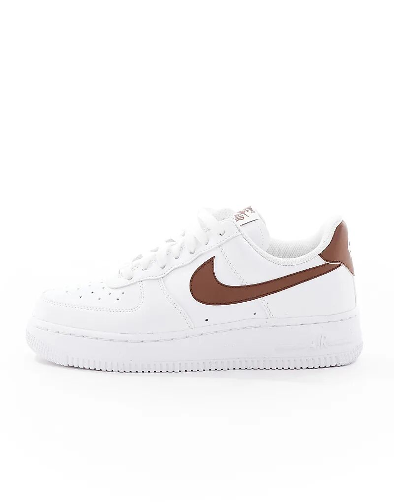 Кроссовки Nike Air Force 1 '07 NN белого и коричневого цветов — фото 2