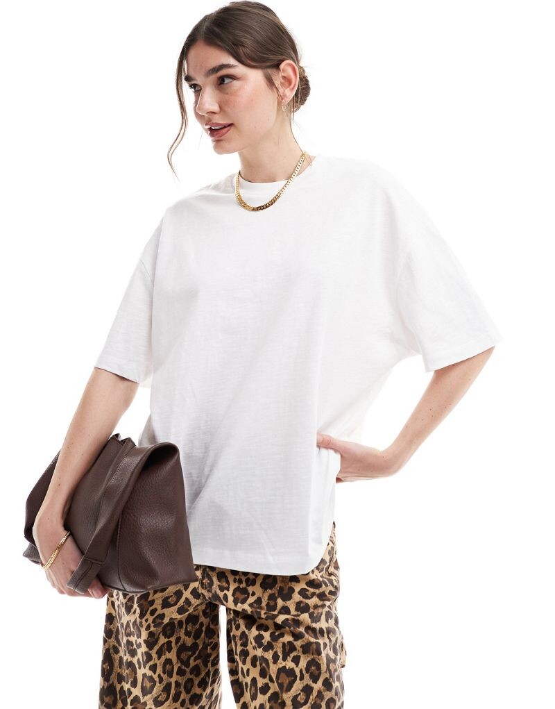 

ASOS DESIGN – футболка оверсайз белого меланжевого цвета