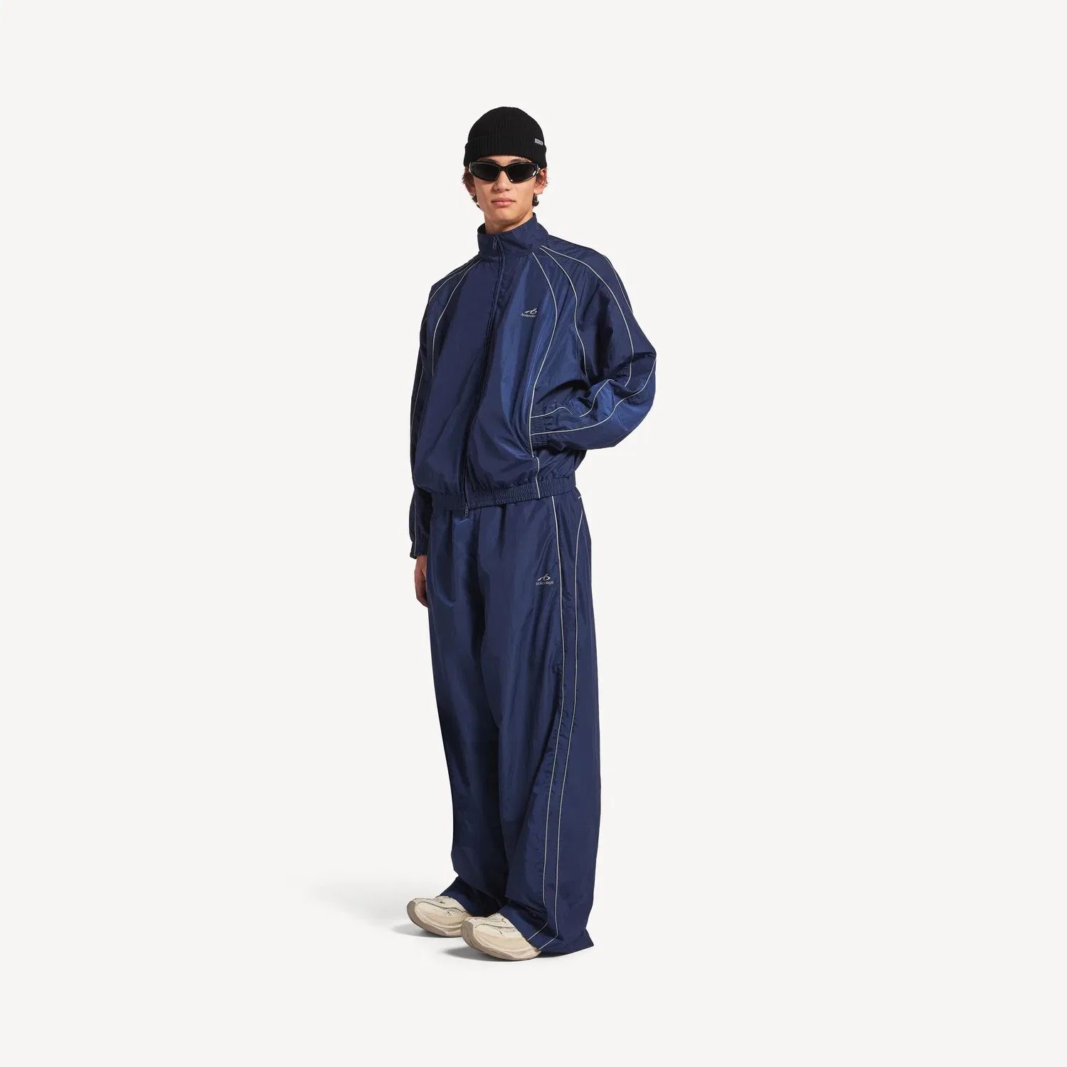 Мужские брюки-джоггеры Balenciaga Men's Bodies Tracksuit Pants, цвет «новый темно-синий» — фото 2