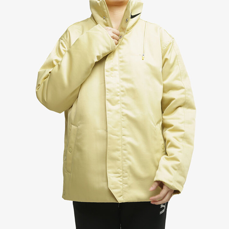 

Женская стеганая куртка Nike, цвет Yellow