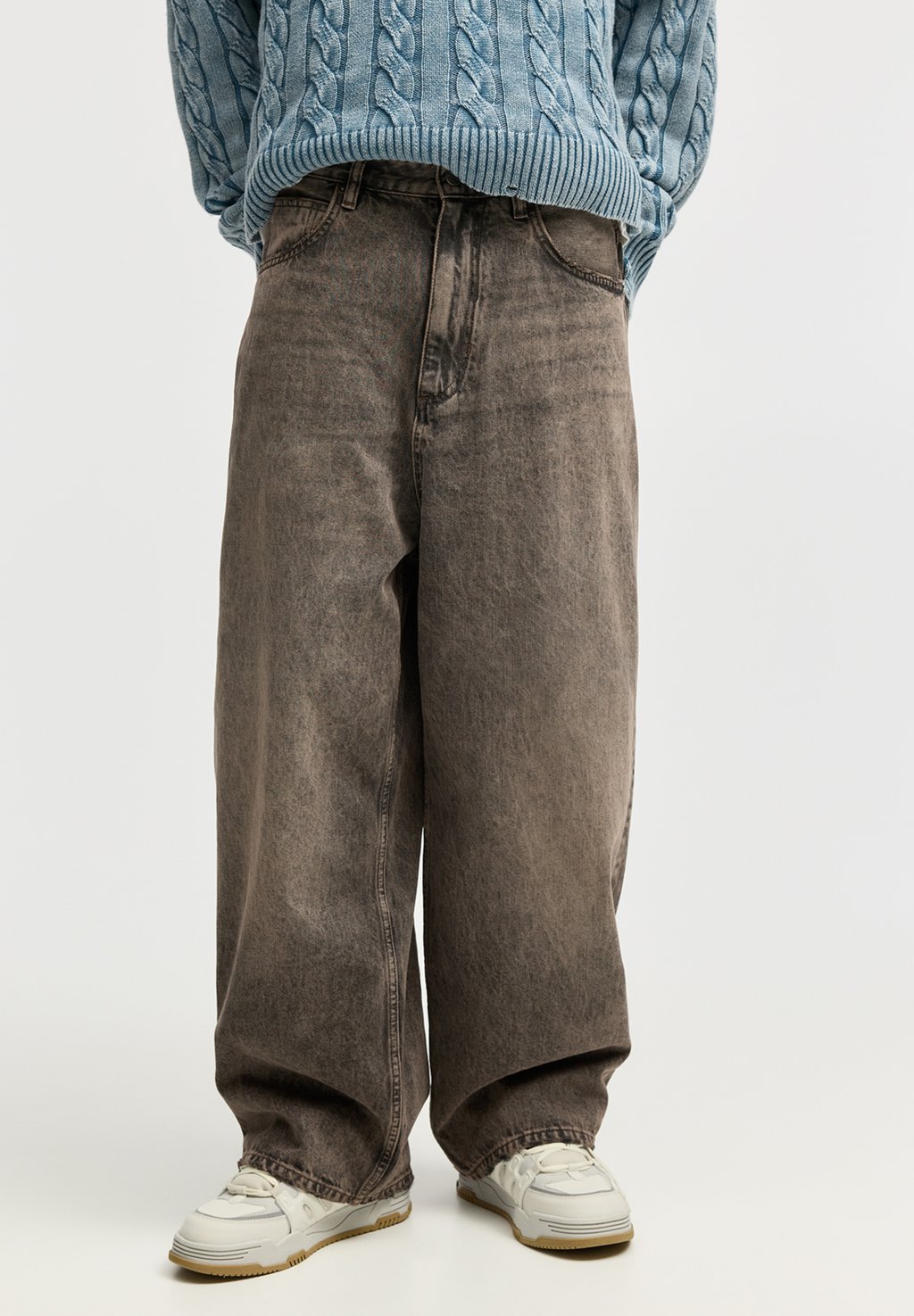 

Мешковатые джинсы SUPPER BAGGY PULL&BEAR, коричневый