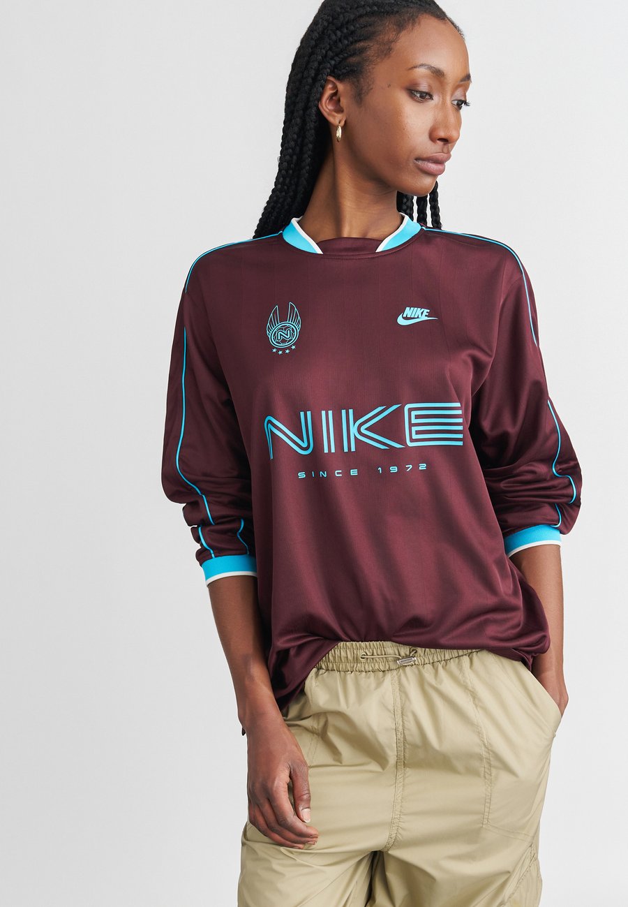 

Топ Nike Sportswear Long sleeved top, Burgundy Crush/Baltic Blue/Bordeaux