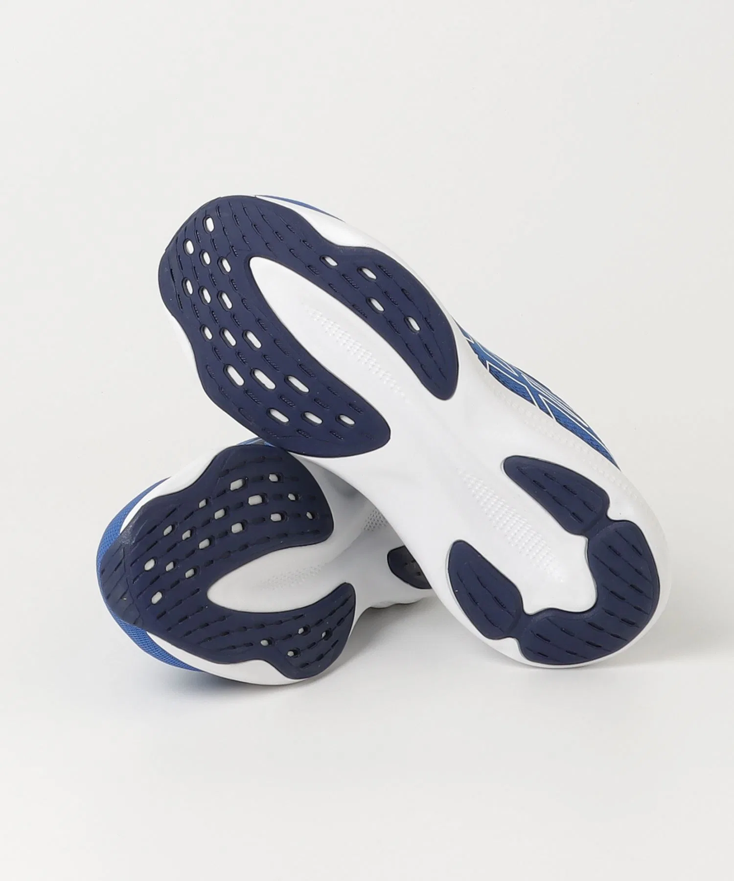Детские кроссовки ASICS LAZERBEAM MO — фото 3