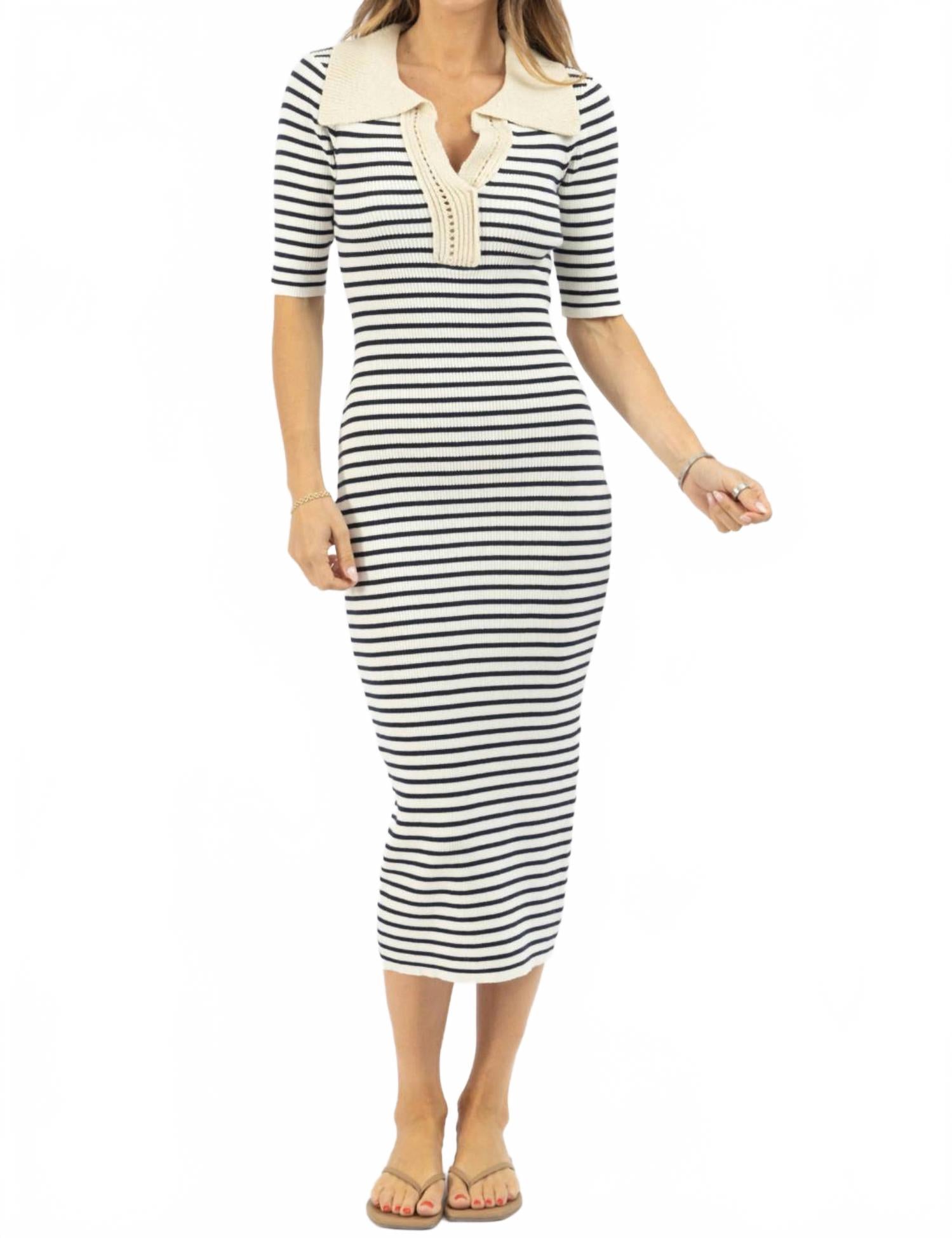 

Традд Полосатое вязаное миди-платье в сине-многоцветном Blue B