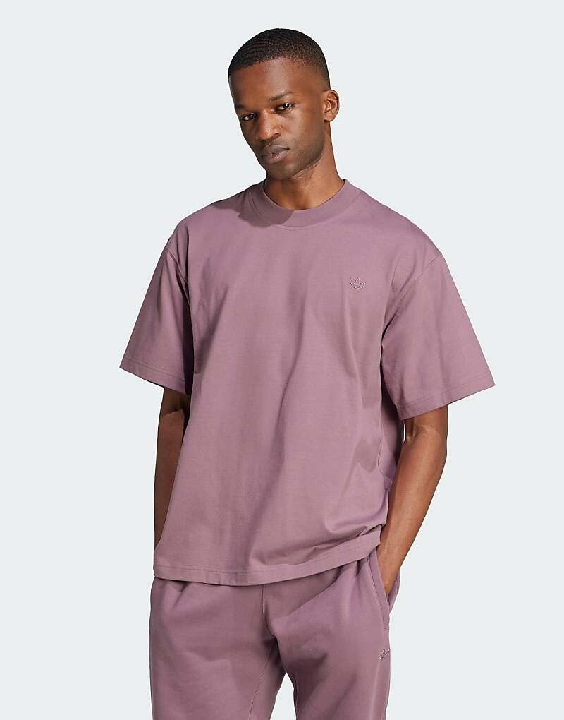 

adidas Originals — Premium Essentials — фиолетовая футболка