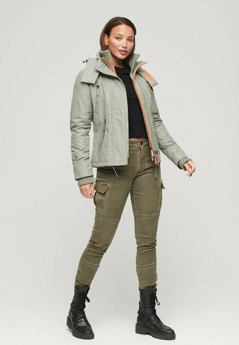 Куртка зимняя MOUNTAIN SD-WINDCHEATER Superdry, голубовато-серый — фото 2