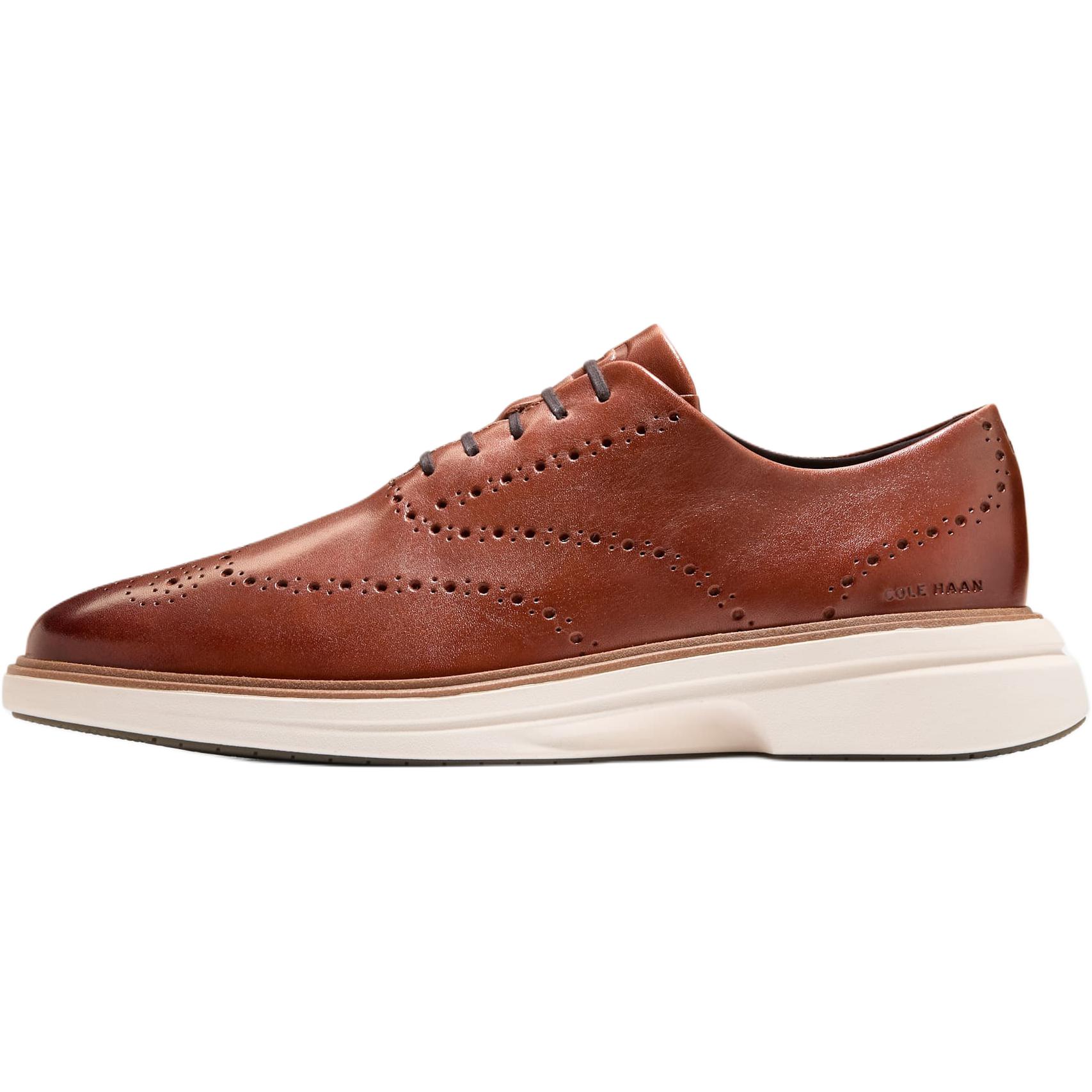 

COLE HAAN Кожаные мужские повседневные туфли с резным узором коричневые, цвет Brown