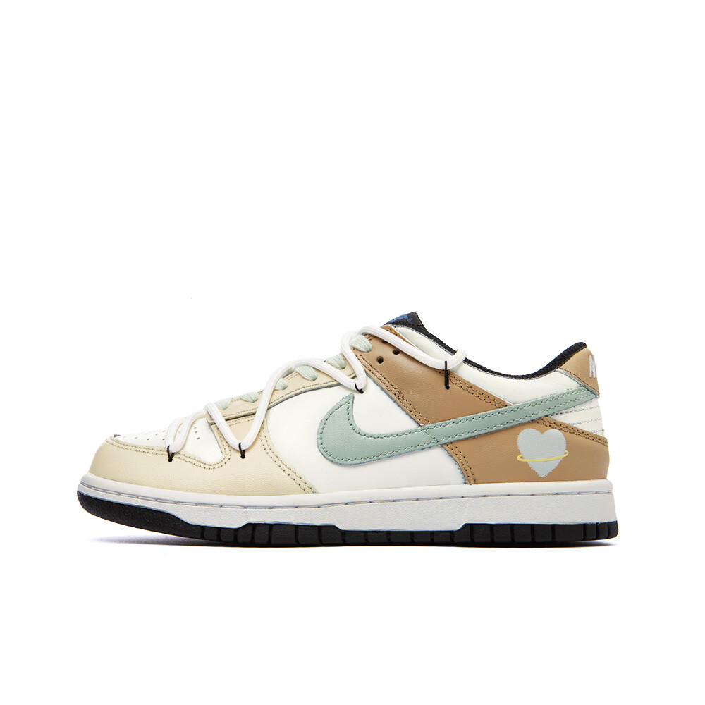 

Женские кроссовки для скейтбординга Nike Dunk, Light Brown