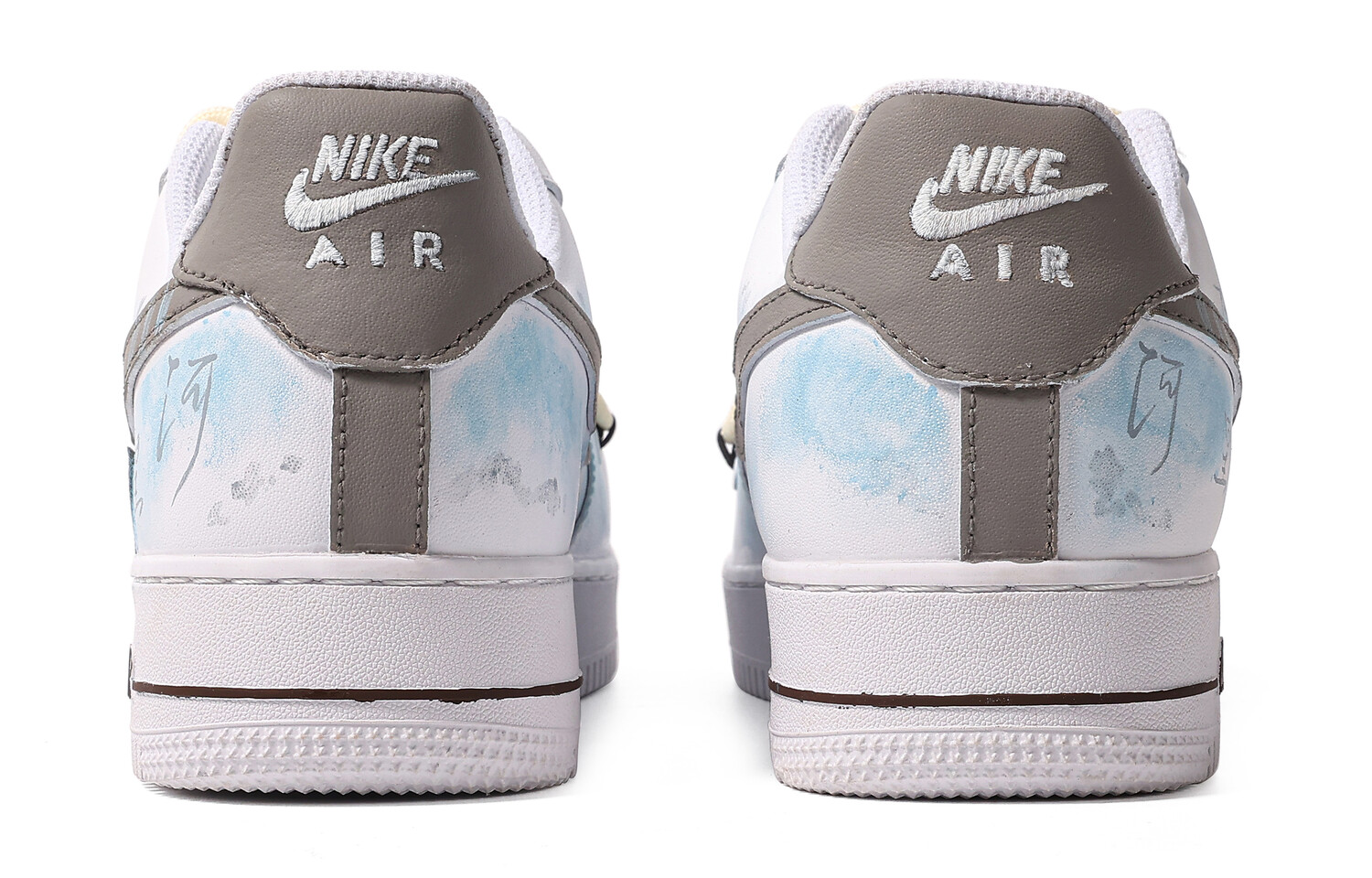 

Женские кроссовки для скейтбординга Nike Air Force 1, Light Blue