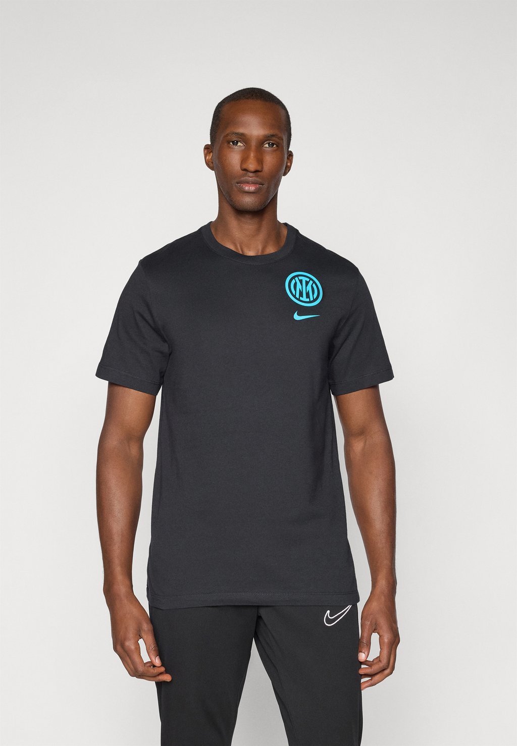 

Футболка с принтом INTER M CREST TEE - Club wear Nike Performance, черный