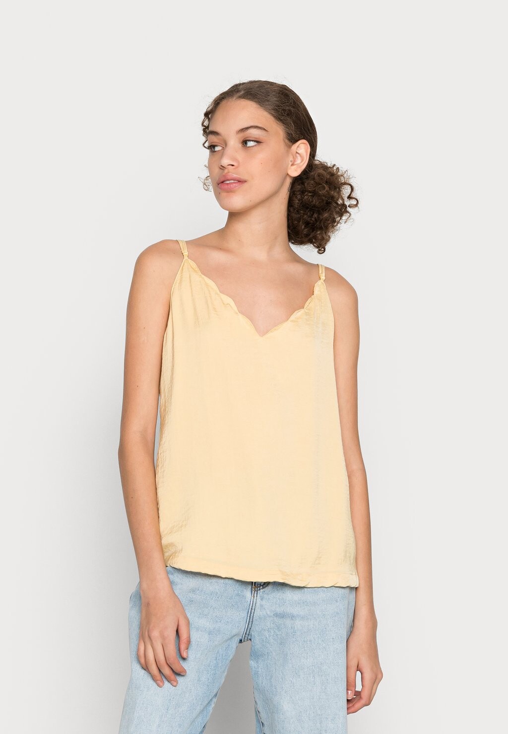 

Топ Onldebbie Singlet ONLY, желтый