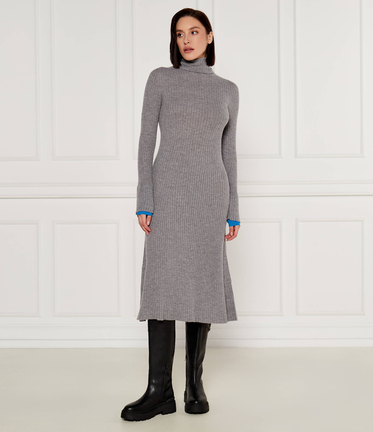 

Платье Pinko HIGHLANDER, серый