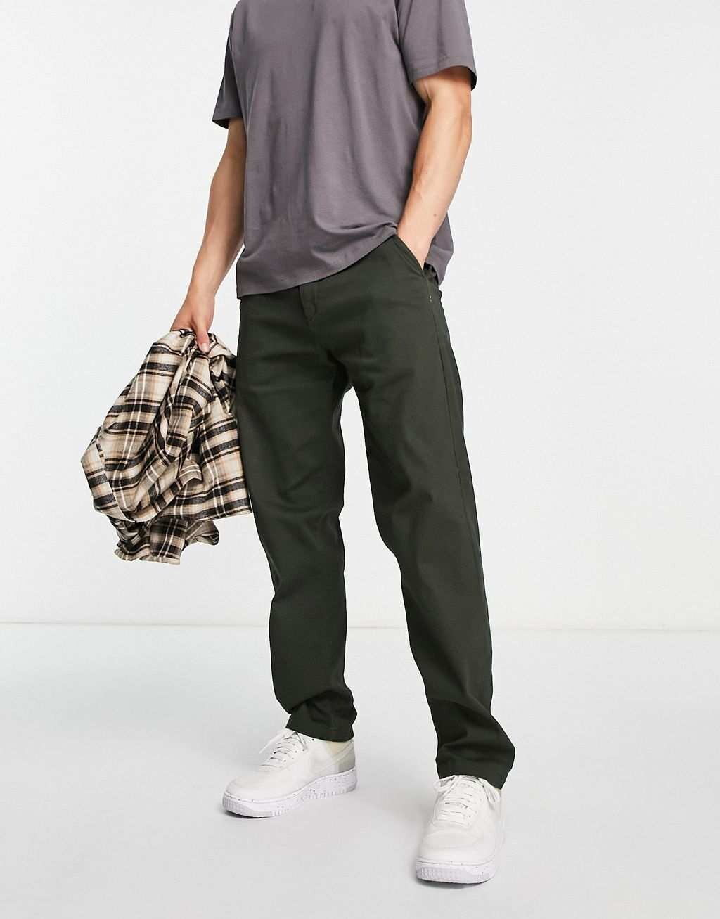

Свободные брюки чинос цвета хаки Jack & Jones Intelligence Kane