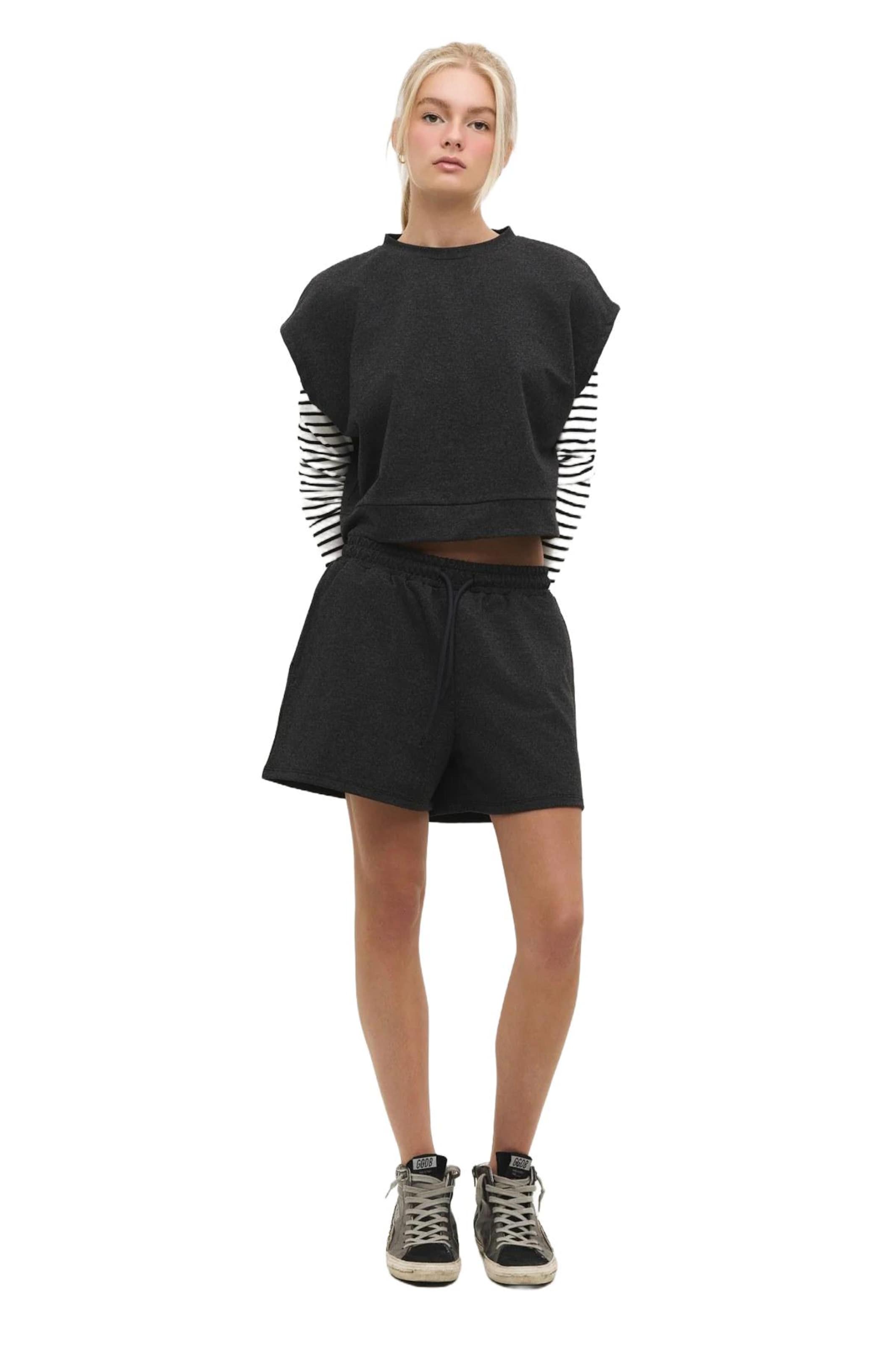 

No Matter What Широкие шорты в черном цвете