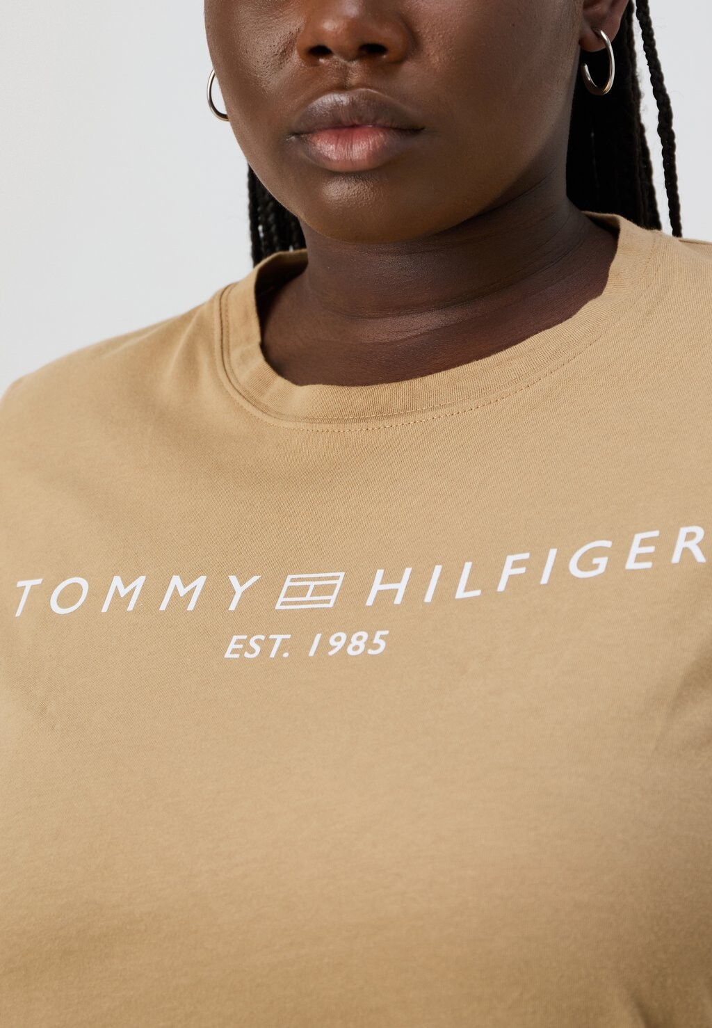 

Принт на футболке LOGO Tommy Hilfiger, бежевый
