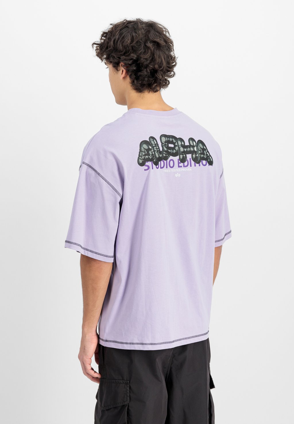

Футболка с принтом STUDIO BUBBLE Alpha Industries, фиолетовый
