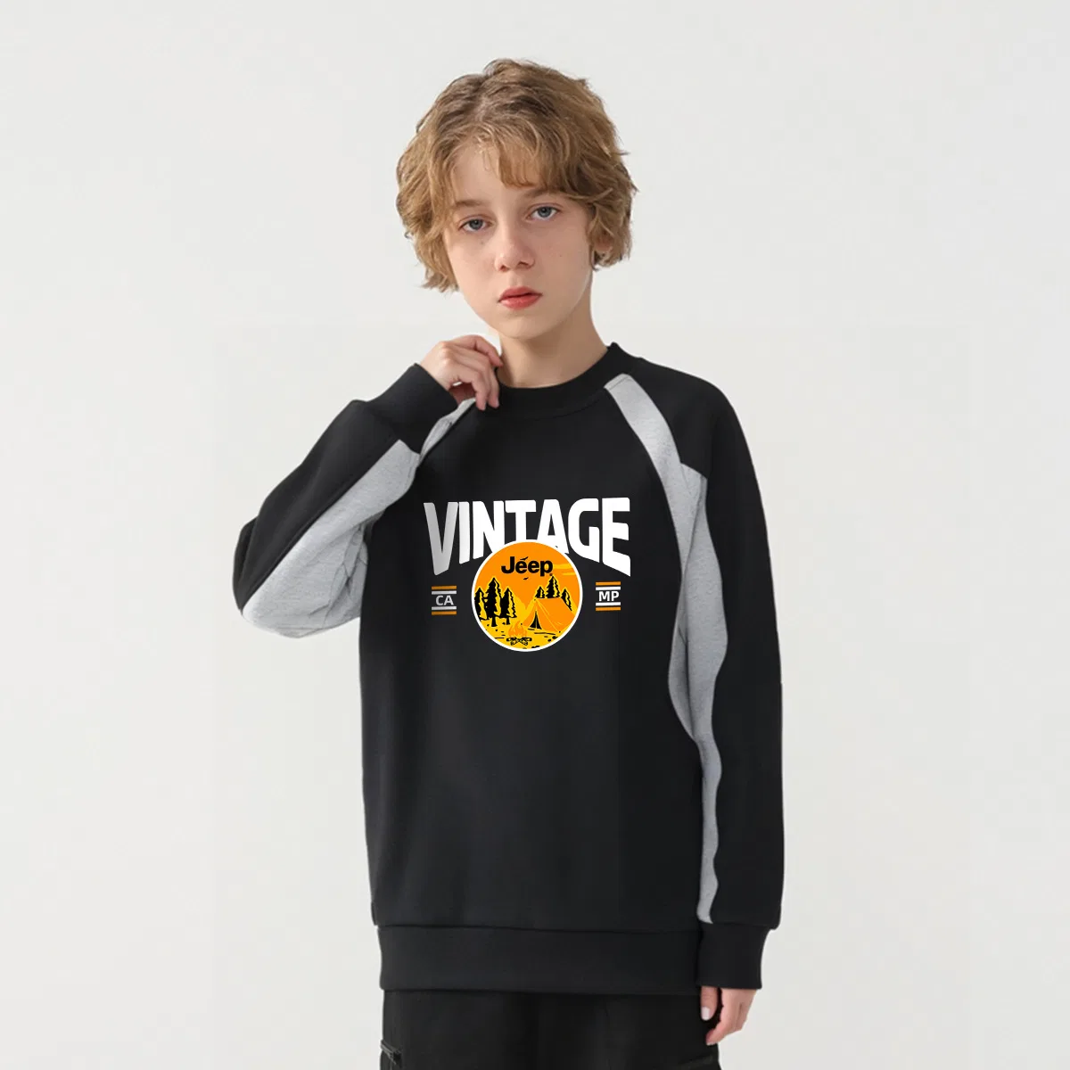 Свитшот детский Grade School с круглым вырезом Moderate Jeep, Black Gray — фото 4