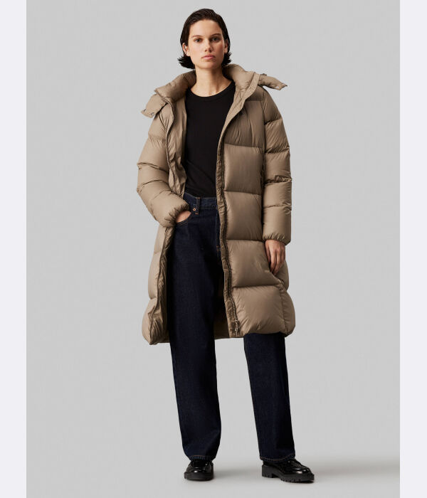 

Пуховик Calvin Klein Jeans Regular Fit, бежевый