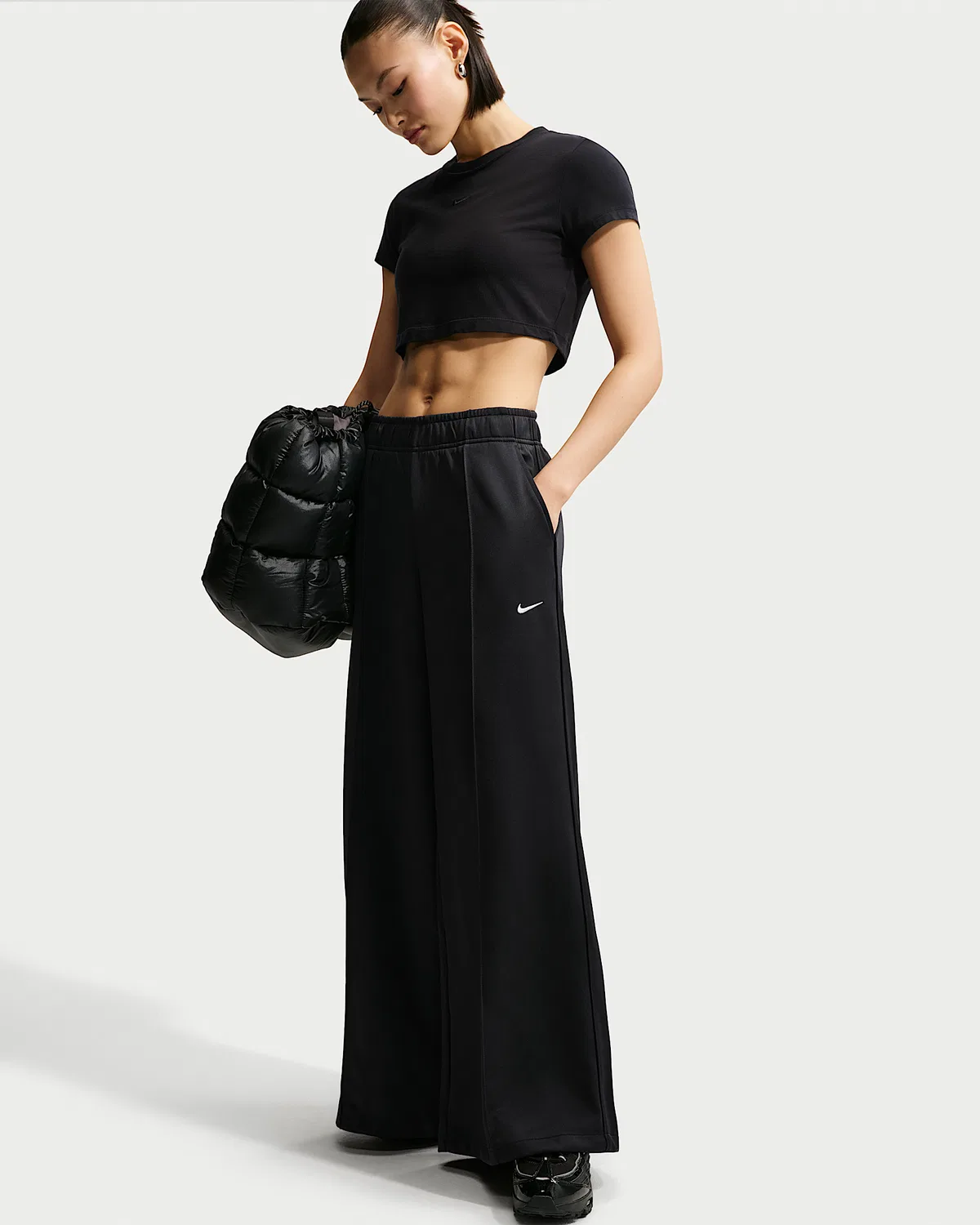 Женские широкие спортивные штаны со средней посадкой Nike Sportswear, Black/Black/Sail — фото 4