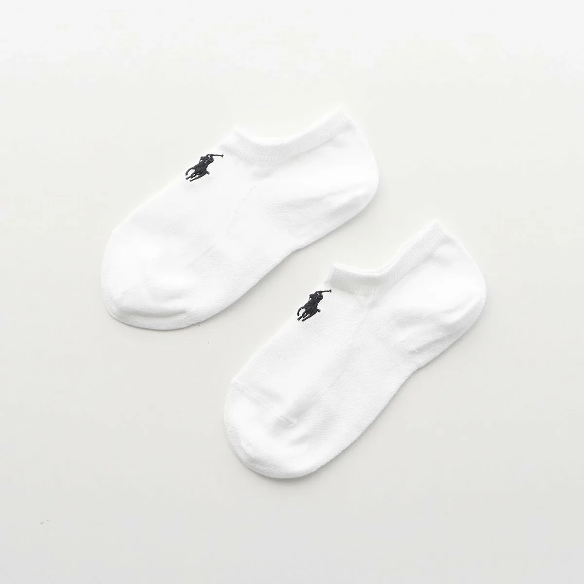 Носки из смесовой хлопковой ткани с широкой пяткой и сетчатой подошвой. Polo Ralph Lauren, 90. White