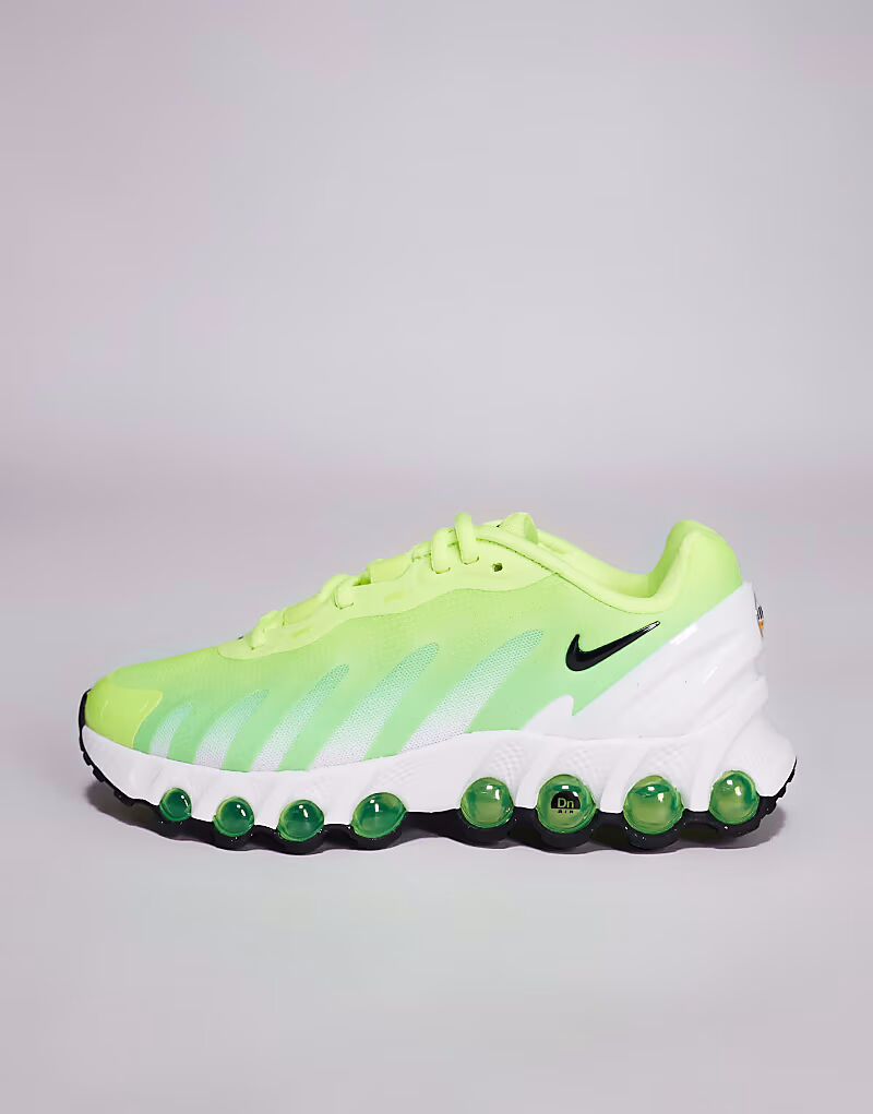 Кроссовки Nike Air Max DN8 зеленого и белого цвета — фото 2