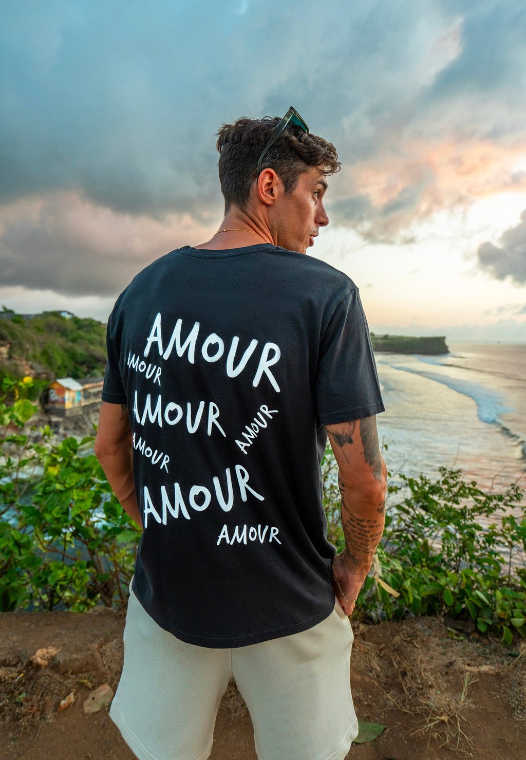 

Футболка с принтом AMOUR Mira Paris, черный