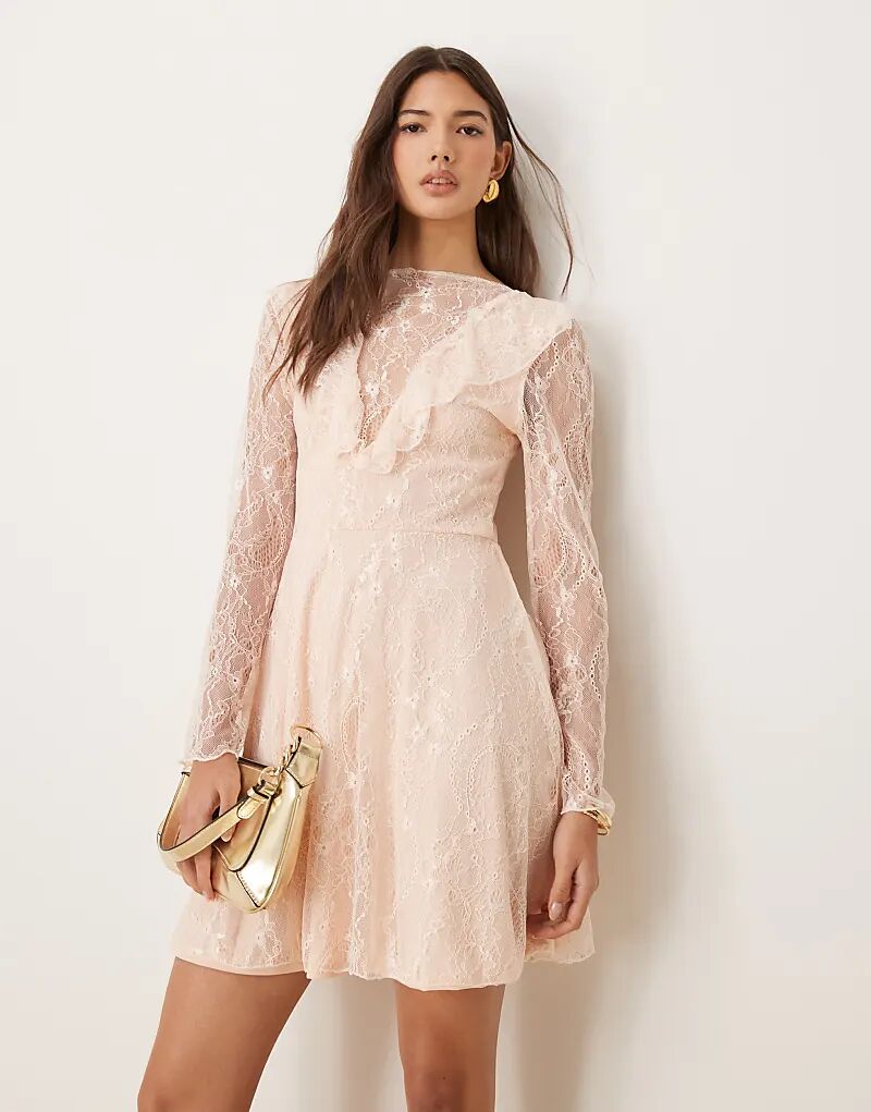 

Кружевное мини-платье с длинными рукавами и оборками Miss Selfridge