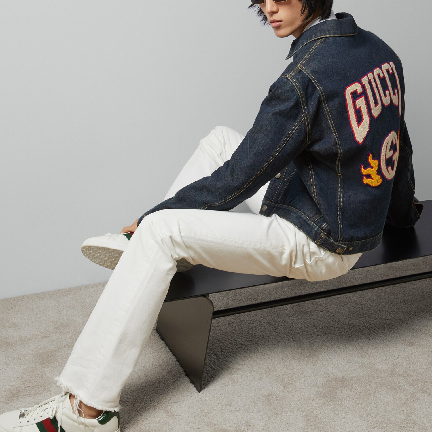 

Китайский Новый год джинсовая куртка мужская темно-синяя Gucci, темно-синий