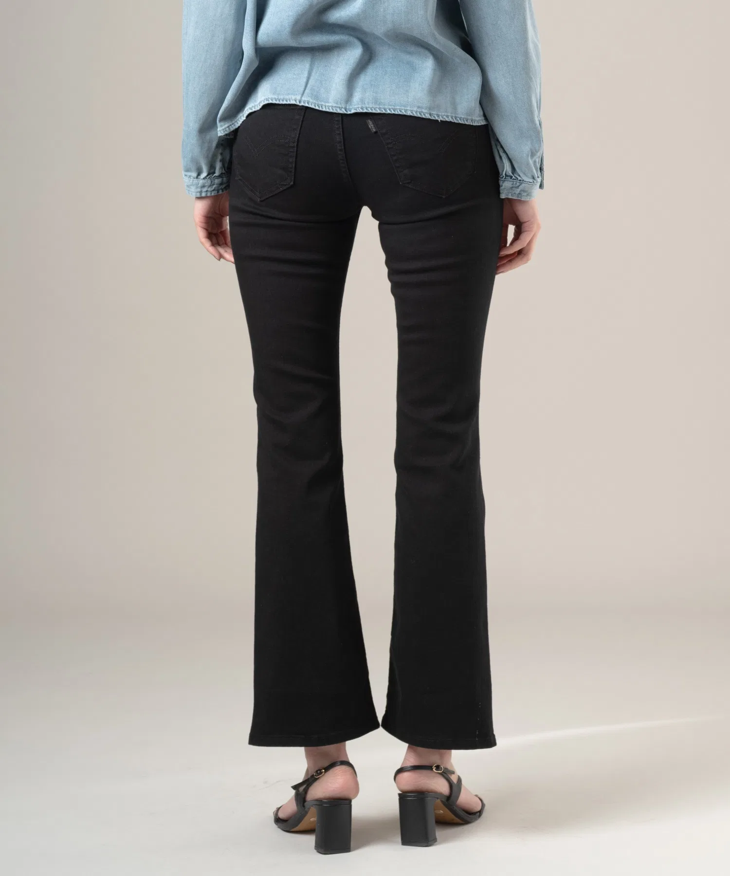 Джинсы Levi's 725™ с высокой посадкой и расклешенными штанинами, черные, цвет Midnight Gaze — фото 3